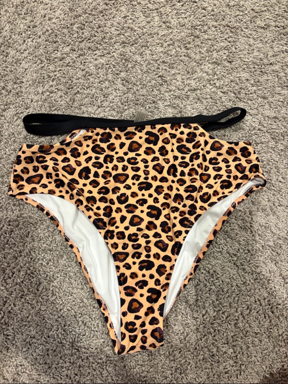 Cupshe Leopard Print High-Waist Bikini Bottom in Tan and Black